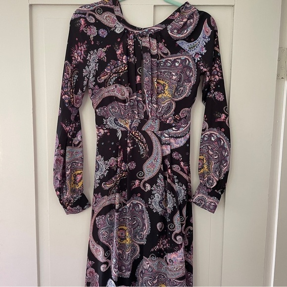Express Black and Purple Paisley Long Sleeve Maxi Dress - Picture 5 of 15